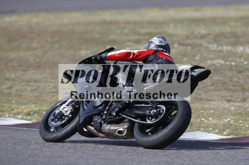 /37 09.08.2026  Pluess Motosport ADR/Einsteiger/77
